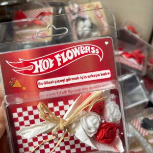 ARABACILARA HEDİYELİK ÇİÇEK